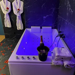 r-suite.hotels-rhonealpes.com/