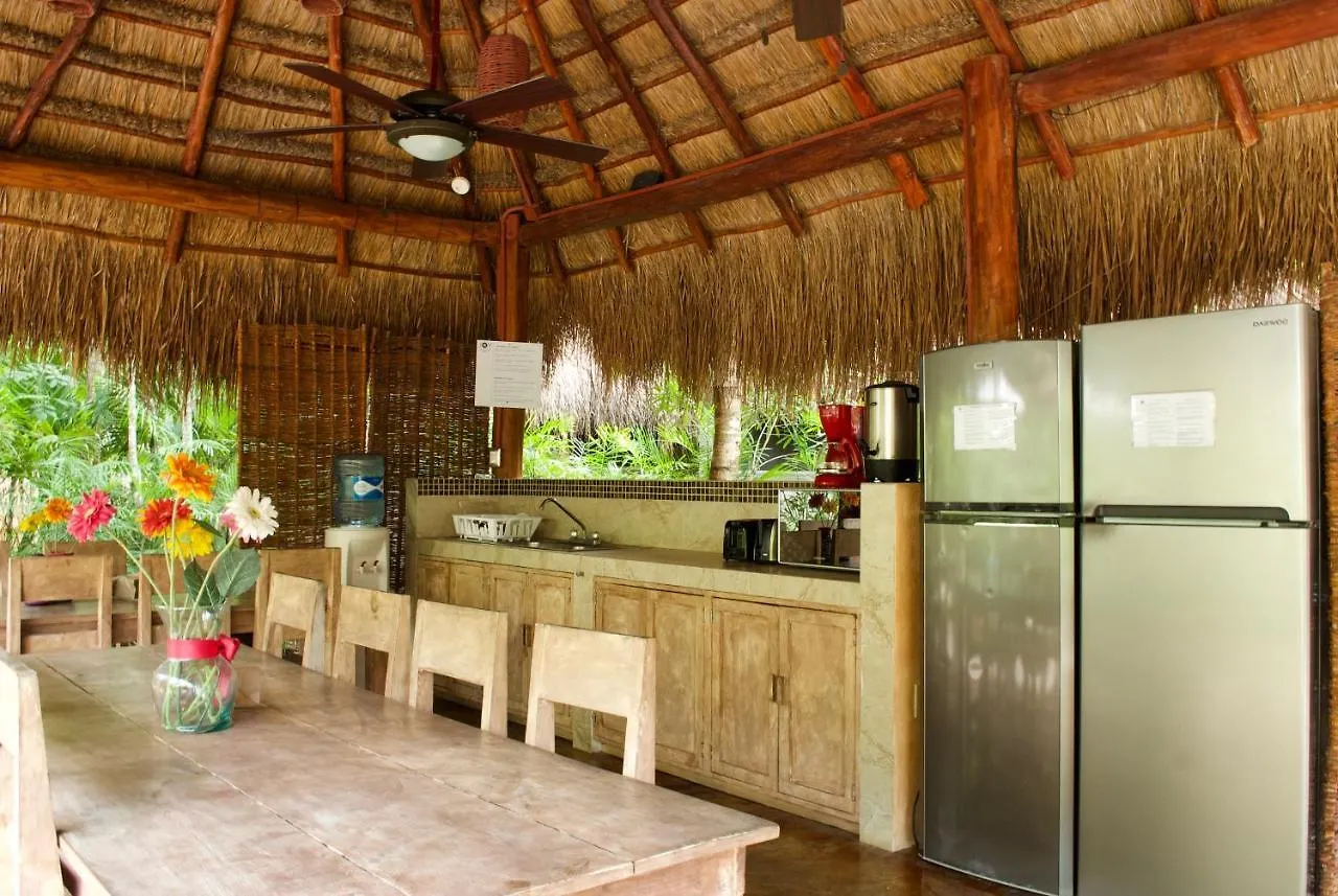 Деревянный коттедж Вилла Joy Tulum - Adults Only.
